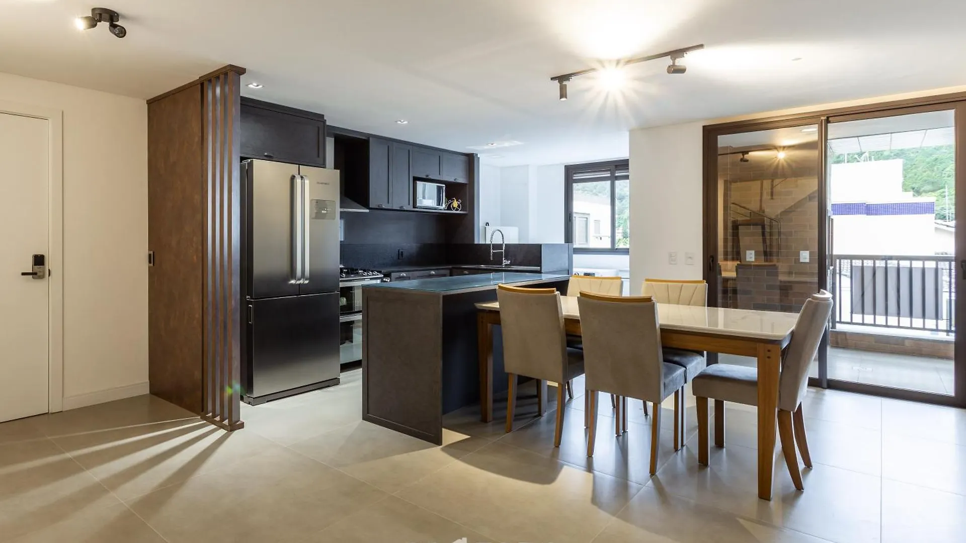 Jpr - Apartamentos A 260 Metros Da Praia Em Jurere Florianópolis